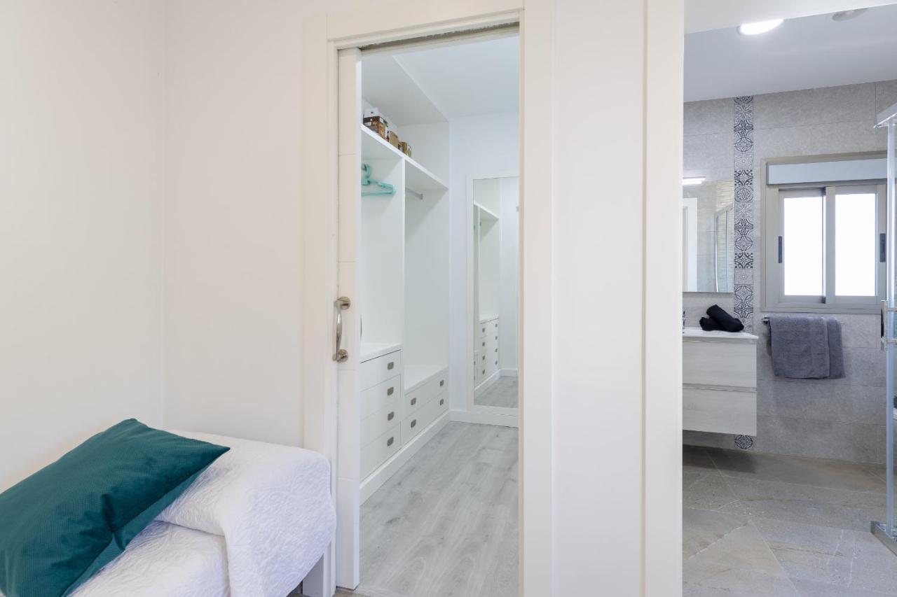 Waterwheel Villa By Fidalsa Almoradi Bagian luar foto