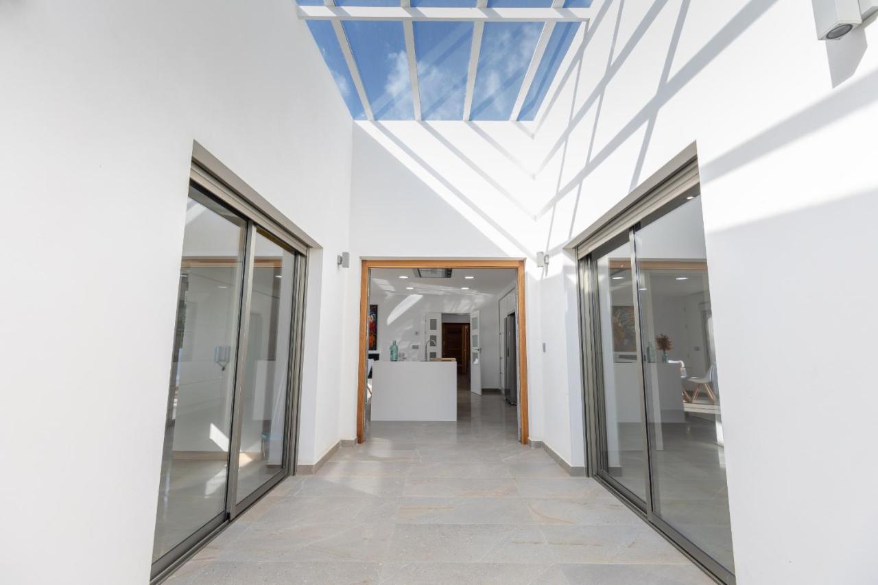 Waterwheel Villa By Fidalsa Almoradi Bagian luar foto