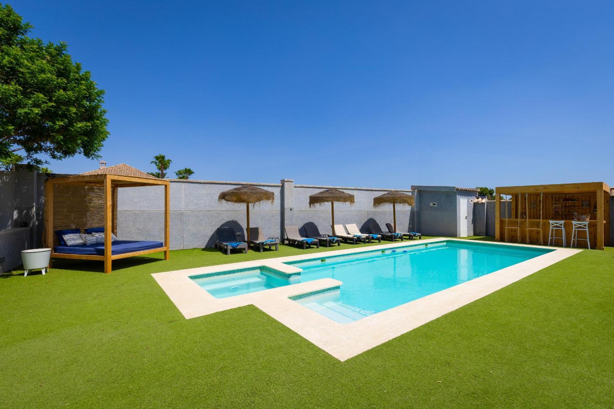 Waterwheel Villa By Fidalsa Almoradi Bagian luar foto